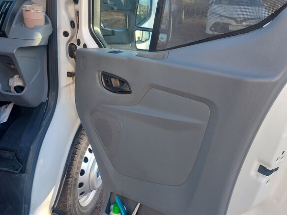 2017 Ford Transit, белый, 2400000 рублей - вид 3