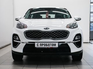 2019 Kia Sportage IV Рестайлинг, белый, 2139000 рублей, вид 2