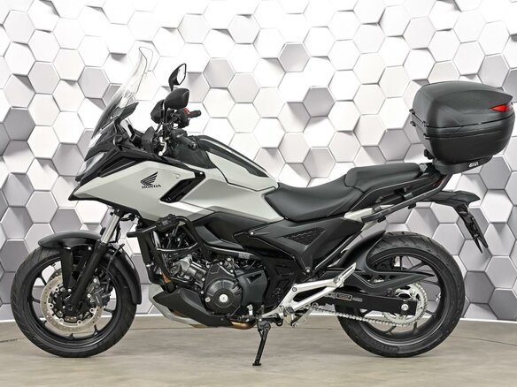 2025 Honda NC 750X, серый, 1299000 рублей - вид 3