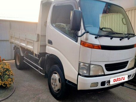 1996 Toyota Dyna, белый, 3500000 рублей, вид 1