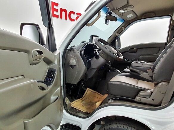2024 Hyundai Porter II, белый, 3023000 рублей - вид 4