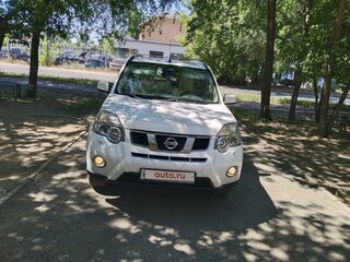 2011 Nissan X-Trail II Рестайлинг, белый, 1750000 рублей, вид 1