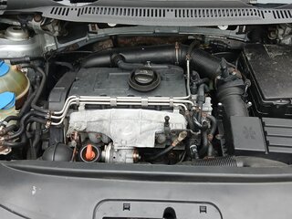 2004 Volkswagen Touran I, белый, 650000 рублей, вид 5