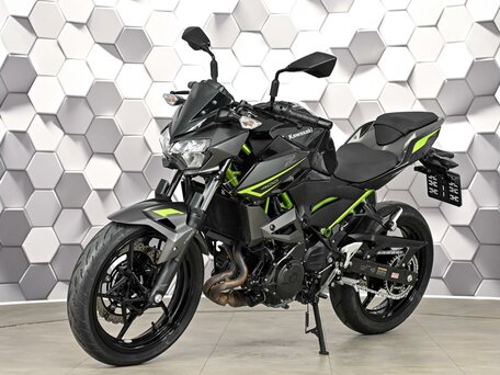 2023 Kawasaki Z 400, чёрный, 599000 рублей, вид 2