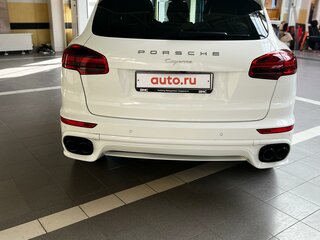 2016 Porsche Cayenne II Рестайлинг (958), белый, 6500000 рублей, вид 4