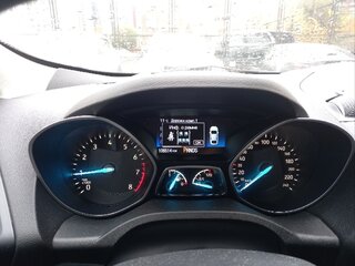 2018 Ford Kuga II Рестайлинг, красный, 1799999 рублей, вид 4