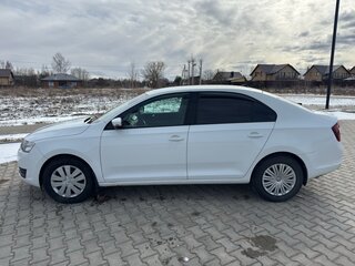 2017 Skoda Rapid I Рестайлинг, белый, 1100000 рублей, вид 4