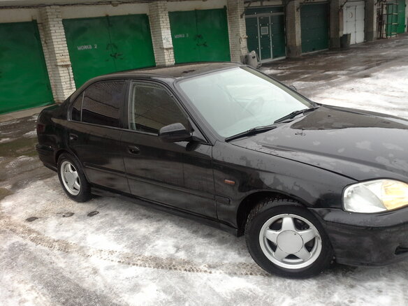 1998 Honda Civic VI, чёрный - вид 2