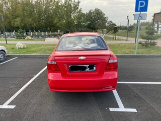 2010 Chevrolet Aveo I Рестайлинг, красный, 380000 рублей, вид 3