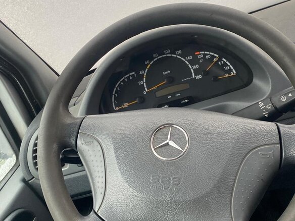 2005 Mercedes-Benz Sprinter, серебристый, 700000 рублей - вид 6