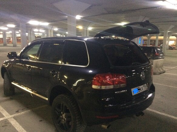 2006 Volkswagen Touareg I, чёрный - вид 13