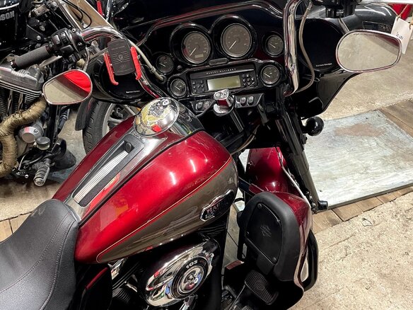 2009 Harley-Davidson Electra Glide, красный, 1000000 рублей - вид 5