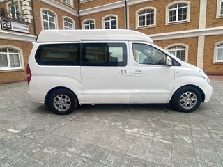2011 Hyundai Grand Starex I, белый, 2980000 рублей, вид 2