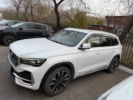 2023 Geely Monjaro (Xingyue L) I, белый, 3550000 рублей, вид 1