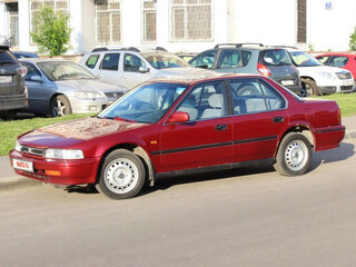 1992 Honda Accord IV, красный, 60000 рублей, вид 3