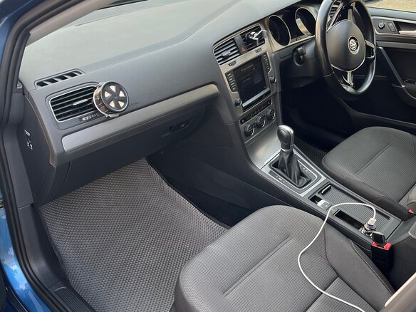 2015 Volkswagen Golf VII, синий, 1000000 рублей - вид 10