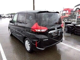 2019 Honda Freed II, чёрный, 1899999 рублей, вид 3