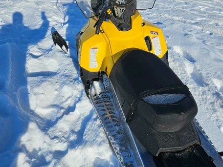 2011 BRP Ski-Doo Tundra 600, жёлтый, 1333333 рублей, вид 2