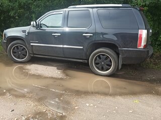 2012 Cadillac Escalade III, чёрный, 2050000 рублей, вид 3