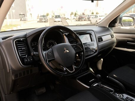 2018 Mitsubishi Outlander III Рестайлинг 2, чёрный, 1678000 рублей, вид 5