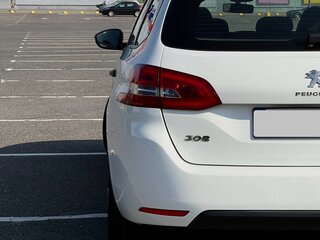 2019 Peugeot 308 II Рестайлинг, белый, 890000 рублей, вид 3