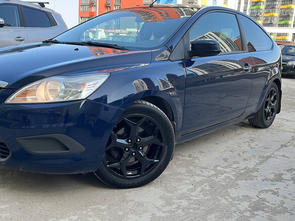 2010 Ford Focus II Рестайлинг, синий, 770000 рублей - вид 4
