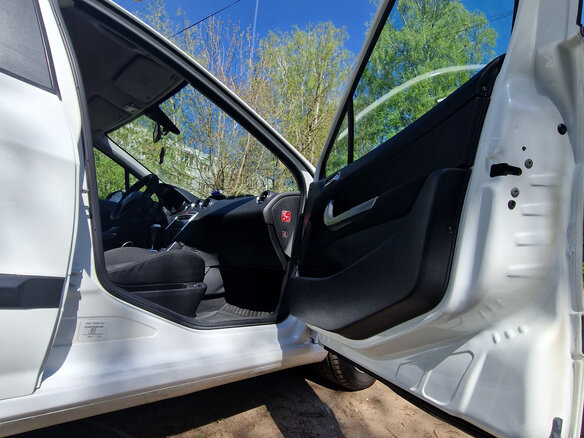 2010 Peugeot 308 I, белый, 530000 рублей - вид 8