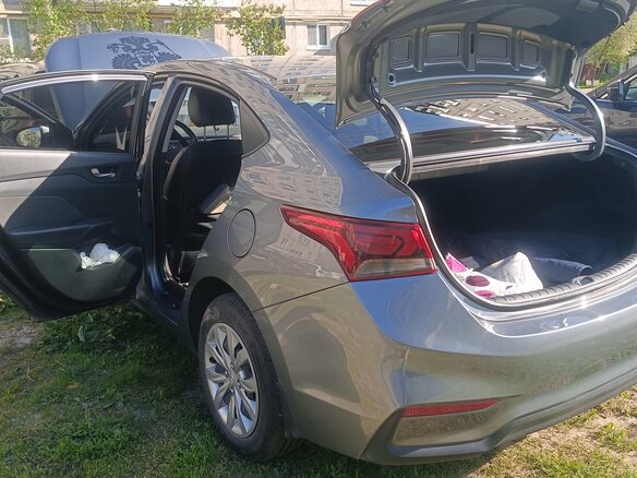 2017 Hyundai Solaris II, серый, 1400000 рублей - вид 16