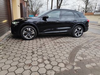 2020 Audi e-tron 50 I, чёрный, 3400000 рублей, вид 5
