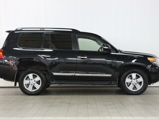 2013 Toyota Land Cruiser 200 Series Рестайлинг 1, чёрный, 4750000 рублей, вид 4