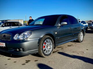2009 Hyundai Sonata ТагАЗ IV (EF) Рестайлинг, серебристый, 635000 рублей, вид 1