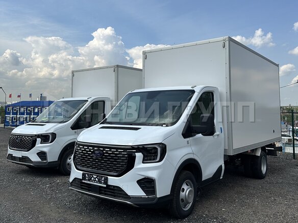 2025 Ford Transit, белый