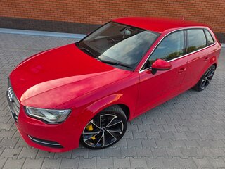 2015 Audi A3 III (8V), красный, 1690000 рублей, вид 3