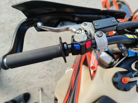 2020 KTM 300 EXC, красный, 650000 рублей, вид 4