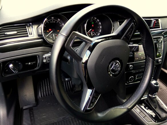 2015 Skoda Superb II Рестайлинг, коричневый - вид 10