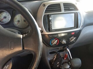 2001 Toyota RAV4 II (XA20), серебристый, 770000 рублей, вид 3