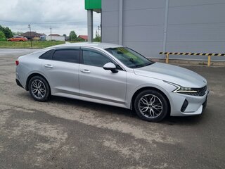 2021 Kia K5 III, серебристый, 2800000 рублей, вид 3