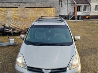 2003 Toyota Sienna II, серебристый, 1000000 рублей, вид 1