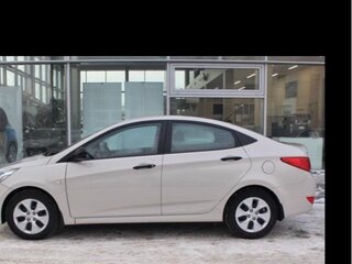 2015 Hyundai Solaris I Рестайлинг, бежевый, 815000 рублей, вид 3