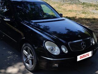 2002 Mercedes-Benz E-Класс 220 III (W211, S211), чёрный, 700000 рублей, вид 2