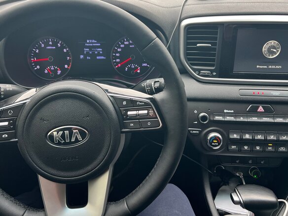 2019 Kia Sportage IV Рестайлинг, белый, 2350000 рублей - вид 6