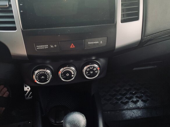 2009 Mitsubishi Outlander II Рестайлинг, чёрный, 1550000 рублей - вид 18