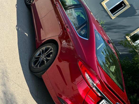 2018 Ford Fusion (North America) II Рестайлинг, красный, 1300000 рублей - вид 13