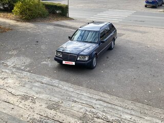 1995 Mercedes-Benz E-Класс 200 I (W124), синий, 750000 рублей, вид 1