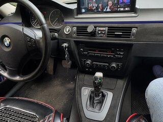 2010 BMW 3 серии 318i V (E90/E91/E92/E93) Рестайлинг, чёрный, 980000 рублей, вид 3
