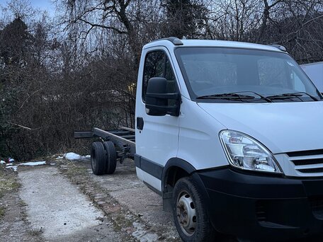 2008 Iveco Daily, белый, 2000000 рублей, вид 2