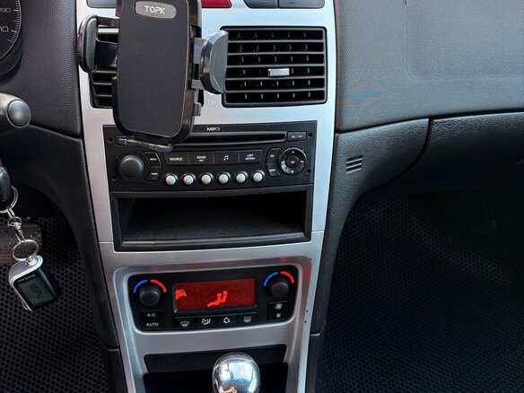2007 Peugeot 307 I Рестайлинг, серебристый, 380000 рублей - вид 12