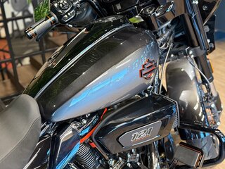 2025 Harley-Davidson CVO Street Glide, чёрный, 6500000 рублей, вид 2