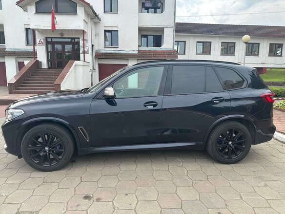 2018 BMW X5 M50d IV (G05/G18), пурпурный, 4990000 рублей - вид 7