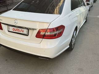 2012 Mercedes-Benz E-Класс 200 7G-Tronic IV (W212, S212, C207), белый, 2400000 рублей, вид 3